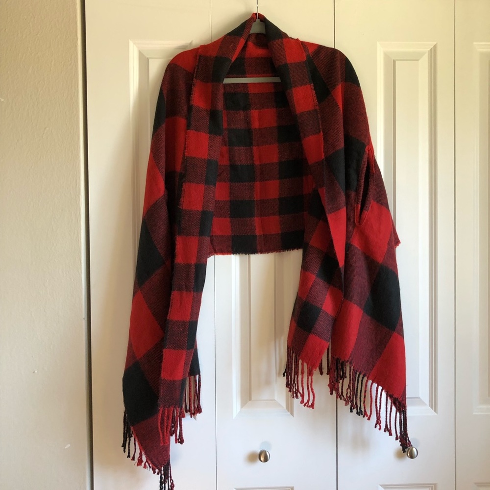 Ann Taylor LOFT Buffalo Check Cape